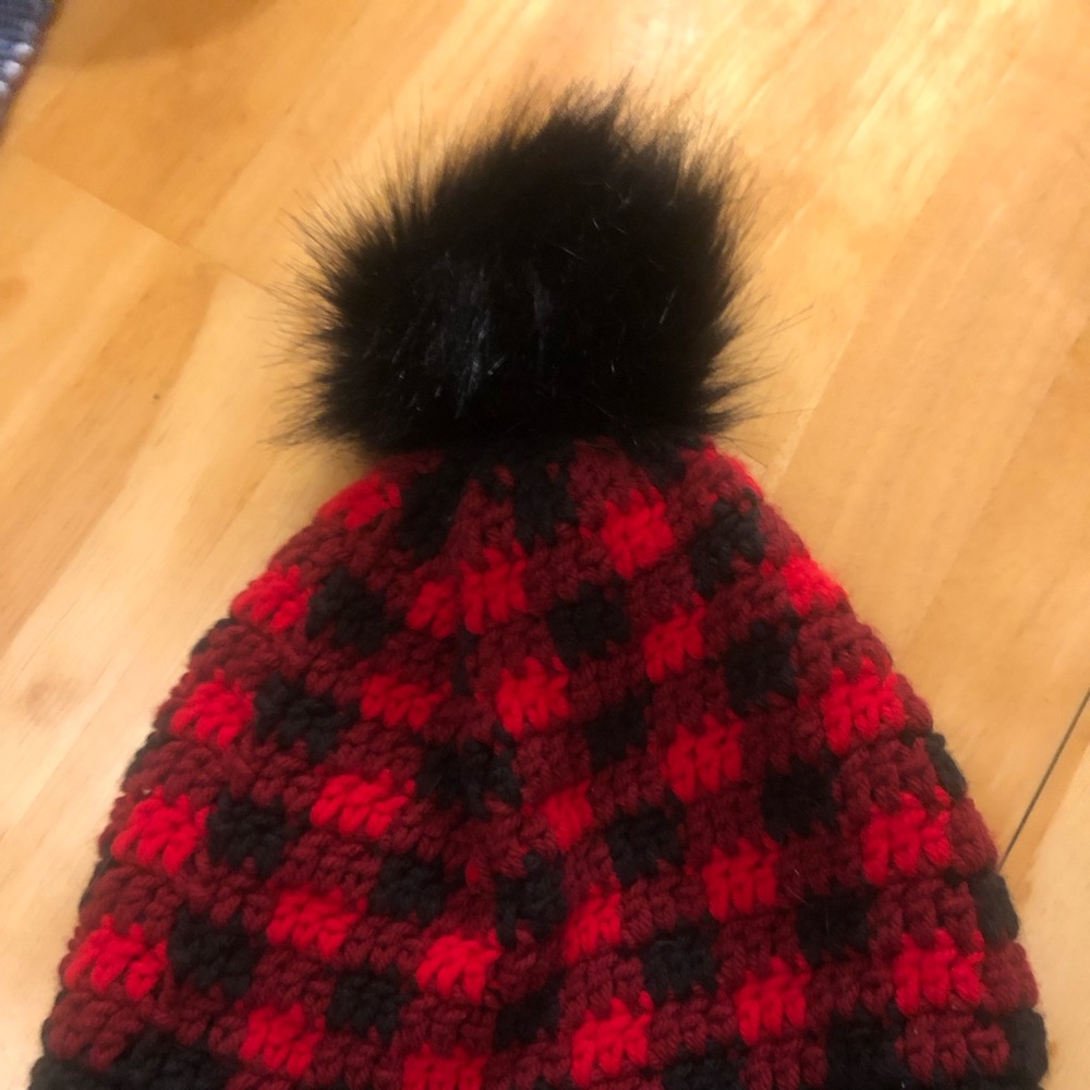 Red and Black Pom-Pom Beanie with Removable Pom - Picture 2 of 4